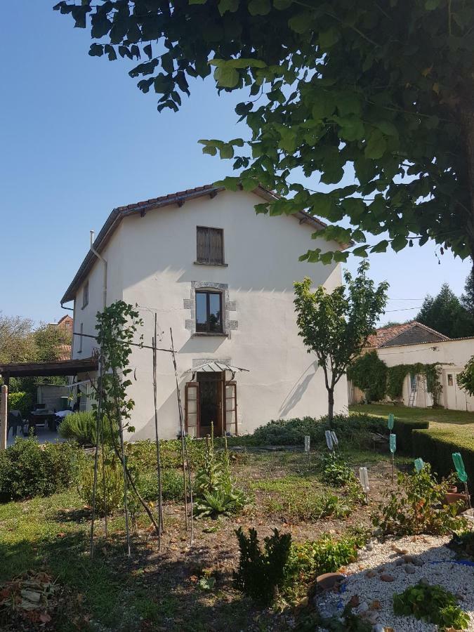 Le Vieux Couvent Villa Deviat Kültér fotó