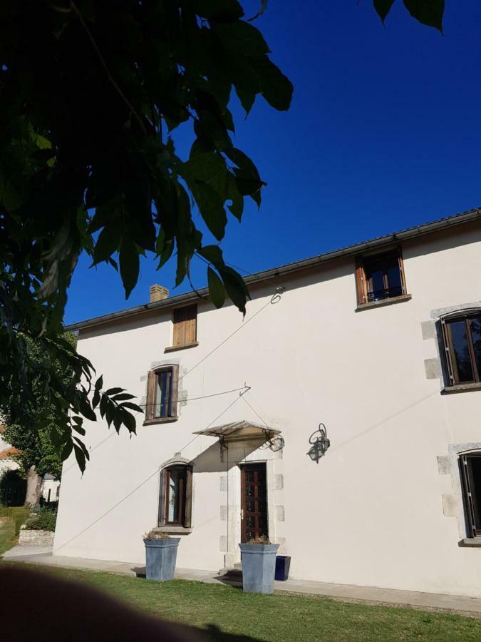 Le Vieux Couvent Villa Deviat Kültér fotó